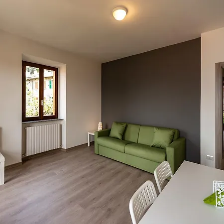 Regolo House One Apartment Perledo