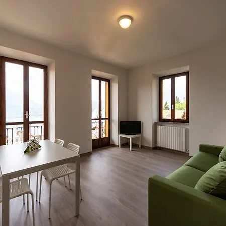 Regolo House One *